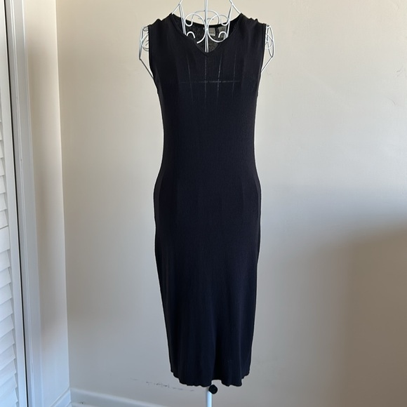 Merona Size M Black Casual Dress — Stretchy Sleeveless Midi / Everyday Staple - Picture 2 of 7